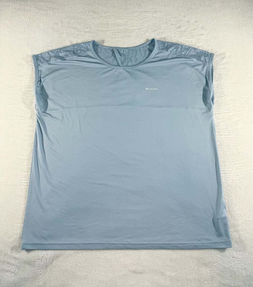 Columbia Women’s Activewear XXL Light Blue Mesh Back Keyhole Athletic Top